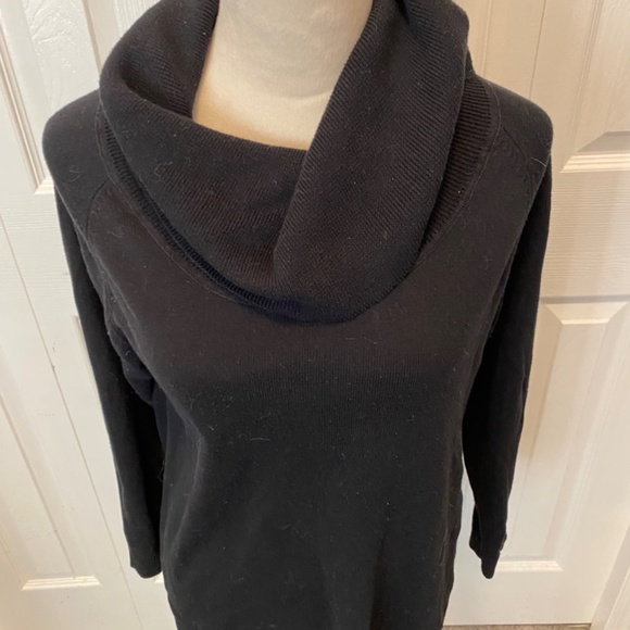 Nygard size S turtle neck sweater - Picture 7 of 9